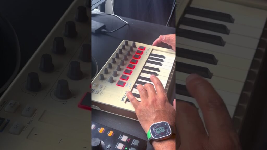 West Coast Beat Session On MPC One with the Player VST #mpcone #beatmaking #westcoasttypebeat