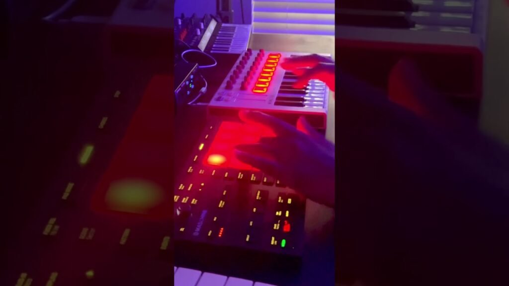 Maschine beatmaking using sounds from the Hazy Days expansion #maschine #beatmaking #westcoast