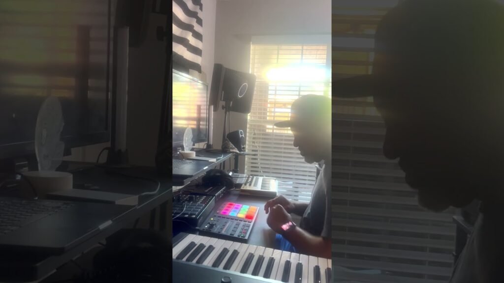 Making a beat on Maschine Mikro with the Rare Vibrations Maschine expansion #maschine #beatmaking