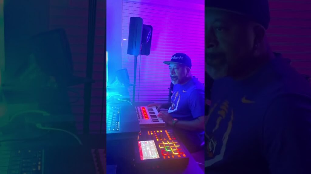 Making a west coast type beat on MPC one #beatmaker #mpcone #westcoasttypebeat #beatstars